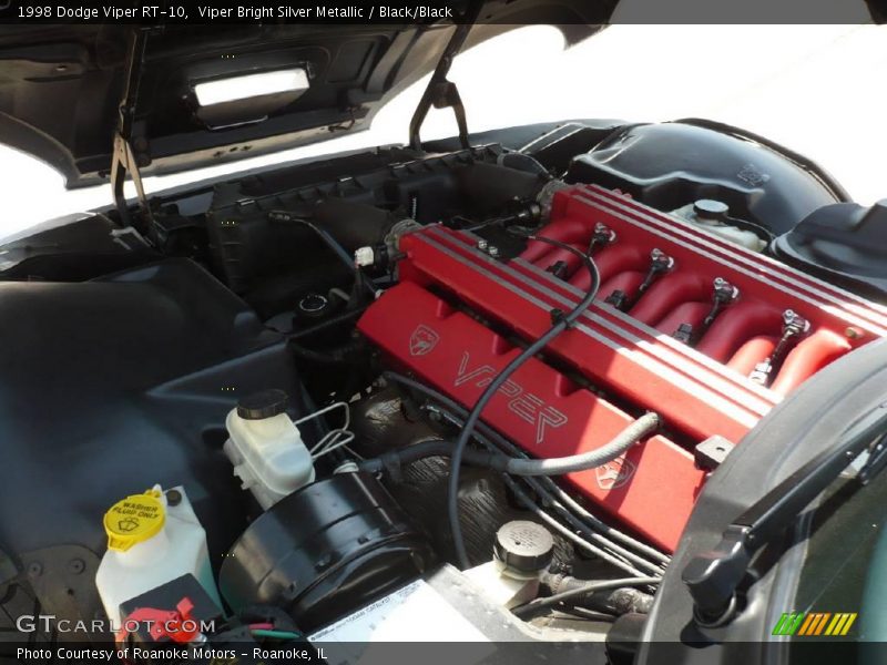 Viper Bright Silver Metallic / Black/Black 1998 Dodge Viper RT-10