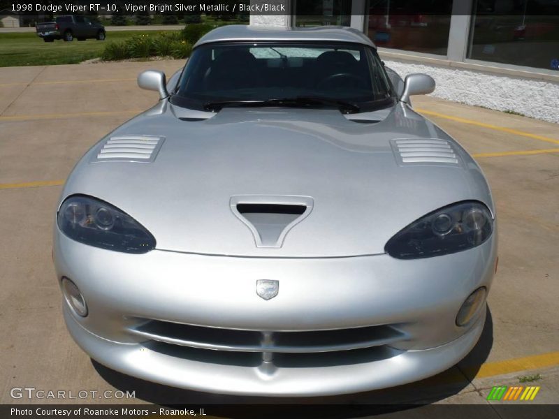 Viper Bright Silver Metallic / Black/Black 1998 Dodge Viper RT-10