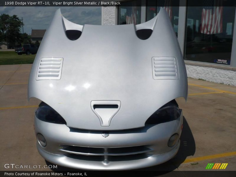 Viper Bright Silver Metallic / Black/Black 1998 Dodge Viper RT-10