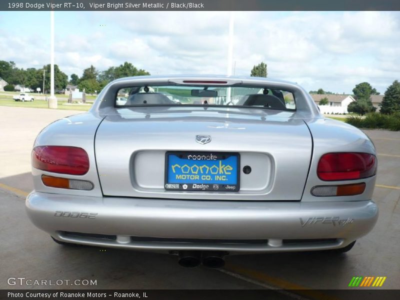 Viper Bright Silver Metallic / Black/Black 1998 Dodge Viper RT-10