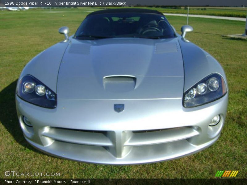 Viper Bright Silver Metallic / Black/Black 1998 Dodge Viper RT-10