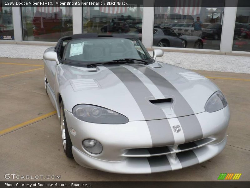Viper Bright Silver Metallic / Black/Black 1998 Dodge Viper RT-10