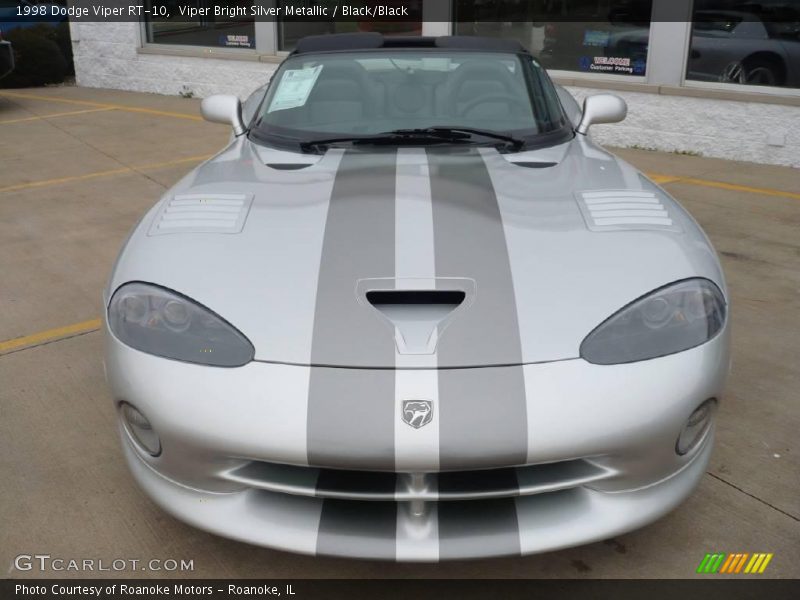 Viper Bright Silver Metallic / Black/Black 1998 Dodge Viper RT-10
