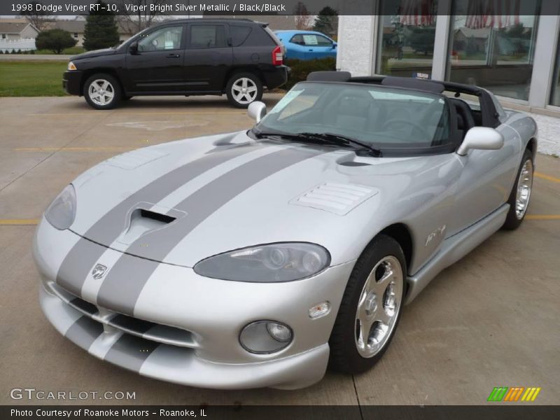 Viper Bright Silver Metallic / Black/Black 1998 Dodge Viper RT-10