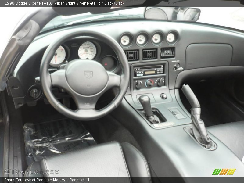 Viper Bright Silver Metallic / Black/Black 1998 Dodge Viper RT-10