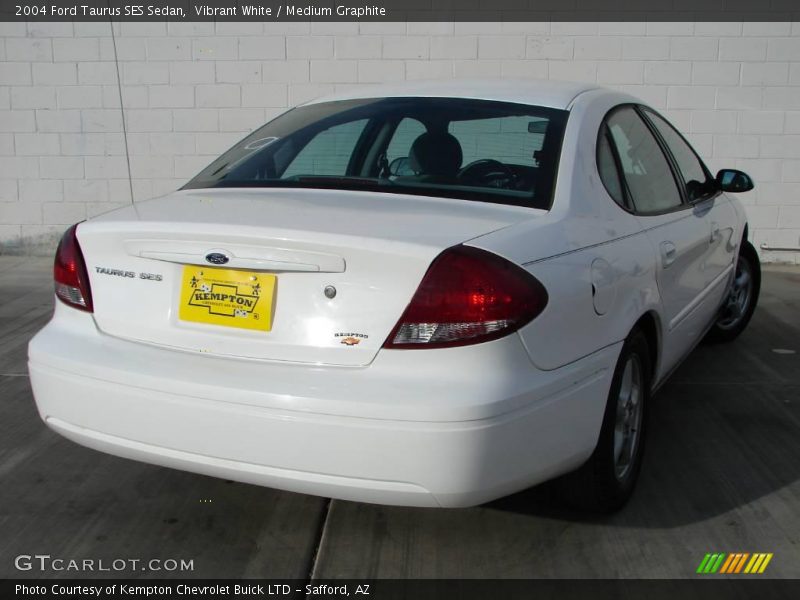 Vibrant White / Medium Graphite 2004 Ford Taurus SES Sedan