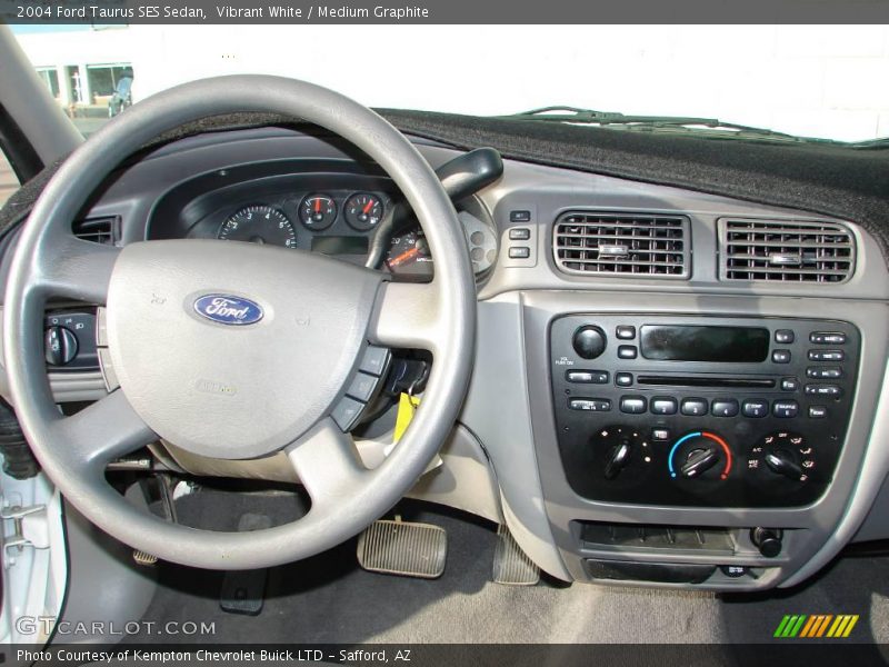 Vibrant White / Medium Graphite 2004 Ford Taurus SES Sedan