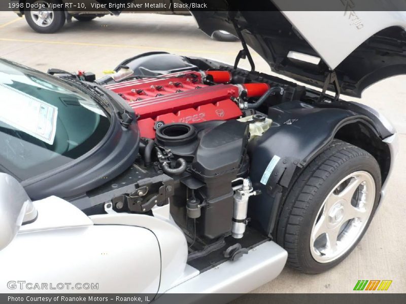 Viper Bright Silver Metallic / Black/Black 1998 Dodge Viper RT-10
