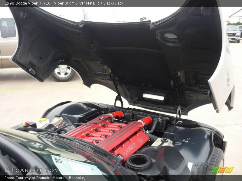 Viper Bright Silver Metallic / Black/Black 1998 Dodge Viper RT-10