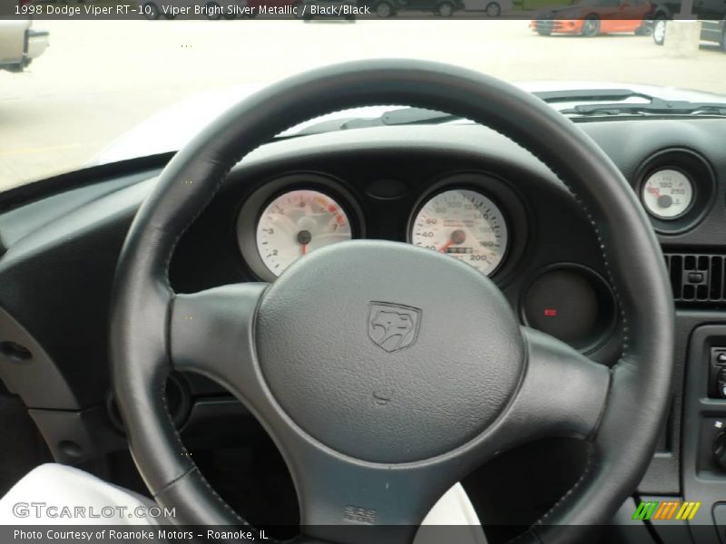 Viper Bright Silver Metallic / Black/Black 1998 Dodge Viper RT-10