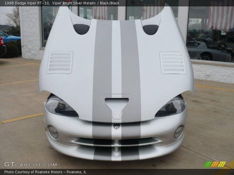 Viper Bright Silver Metallic / Black/Black 1998 Dodge Viper RT-10