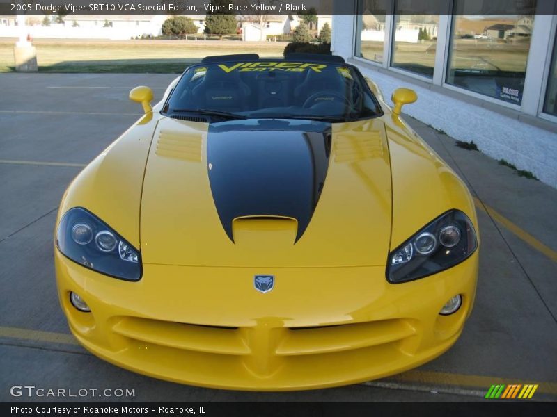 Viper Race Yellow / Black 2005 Dodge Viper SRT10 VCA Special Edition