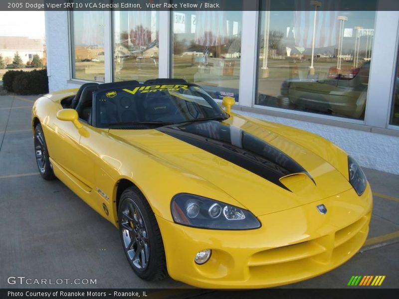 Viper Race Yellow / Black 2005 Dodge Viper SRT10 VCA Special Edition