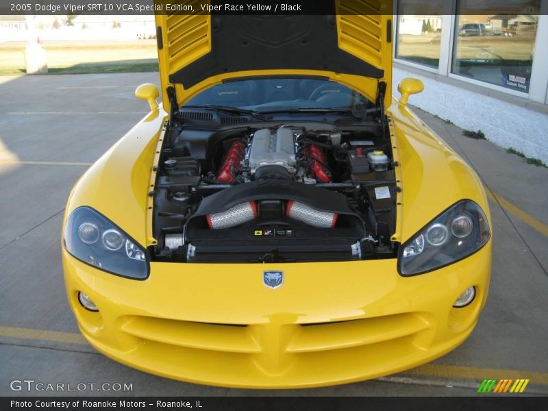 Viper Race Yellow / Black 2005 Dodge Viper SRT10 VCA Special Edition