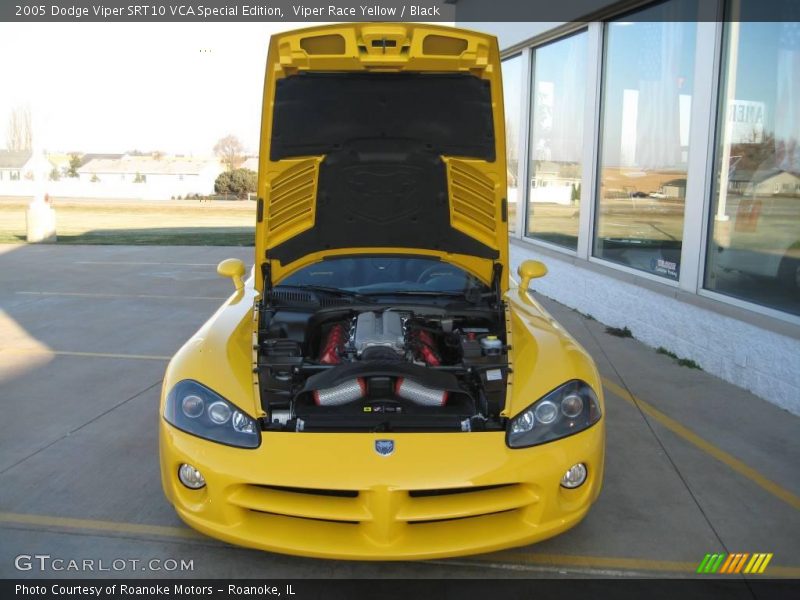 Viper Race Yellow / Black 2005 Dodge Viper SRT10 VCA Special Edition