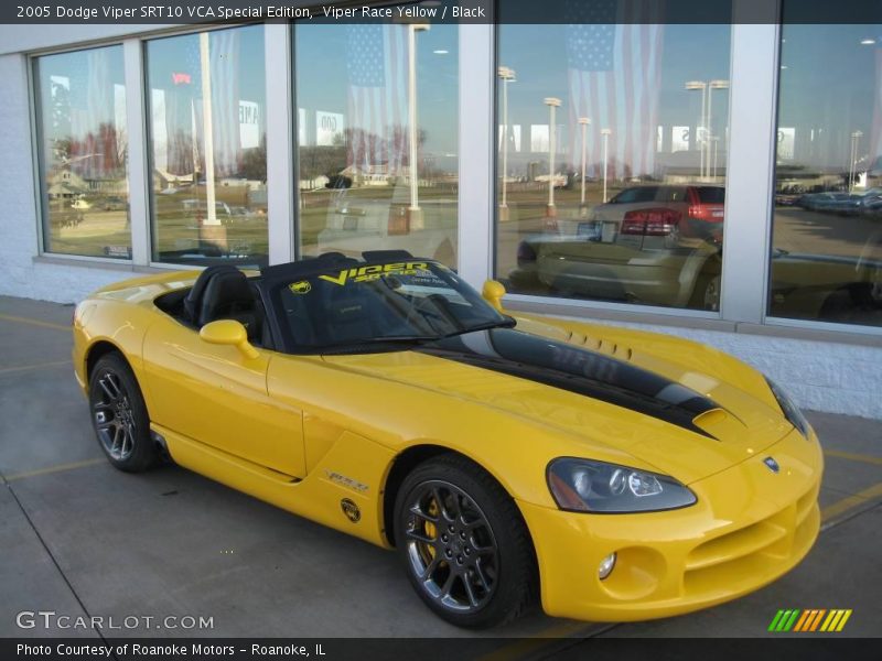 Viper Race Yellow / Black 2005 Dodge Viper SRT10 VCA Special Edition