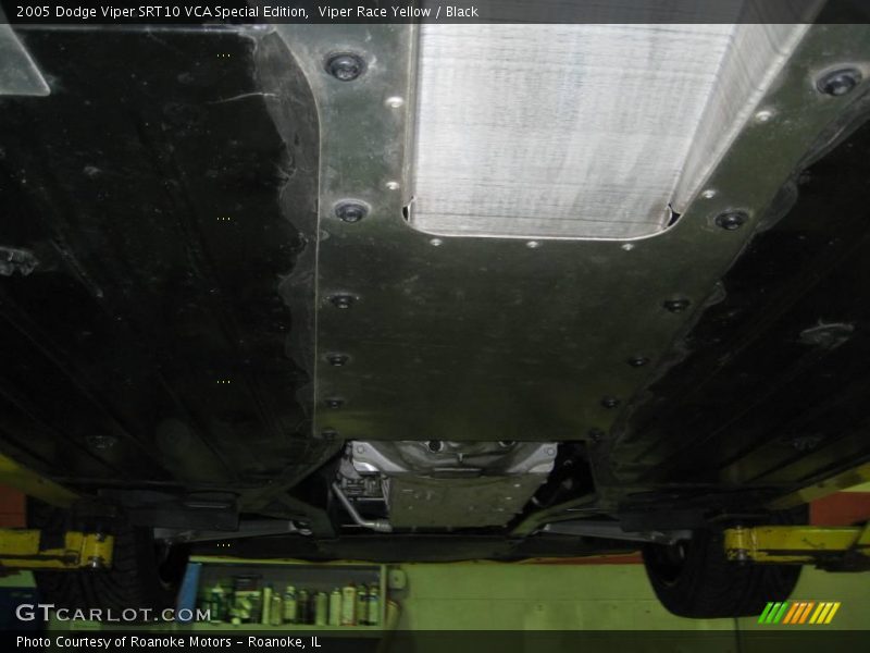 Viper Race Yellow / Black 2005 Dodge Viper SRT10 VCA Special Edition