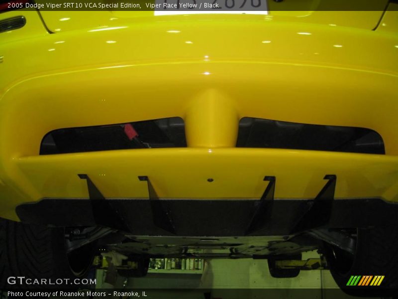 Viper Race Yellow / Black 2005 Dodge Viper SRT10 VCA Special Edition