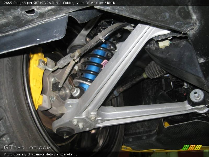 Viper Race Yellow / Black 2005 Dodge Viper SRT10 VCA Special Edition