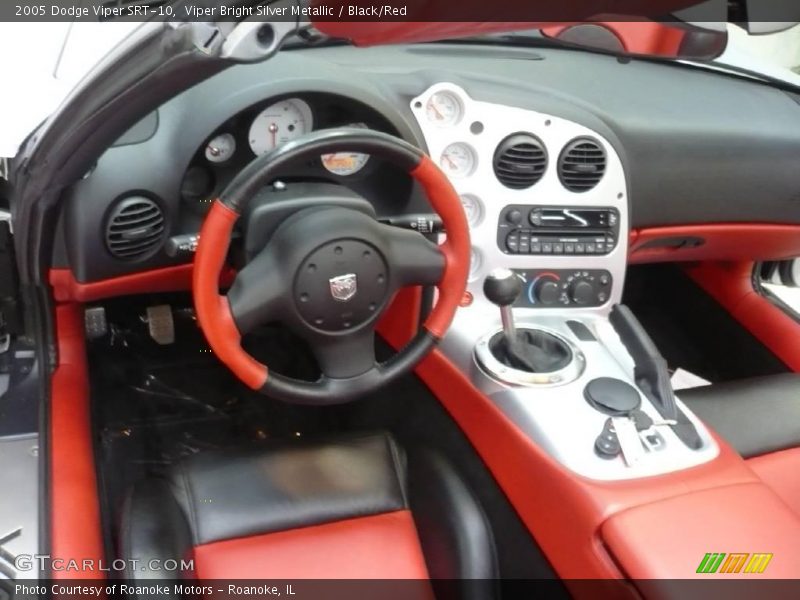 Viper Bright Silver Metallic / Black/Red 2005 Dodge Viper SRT-10