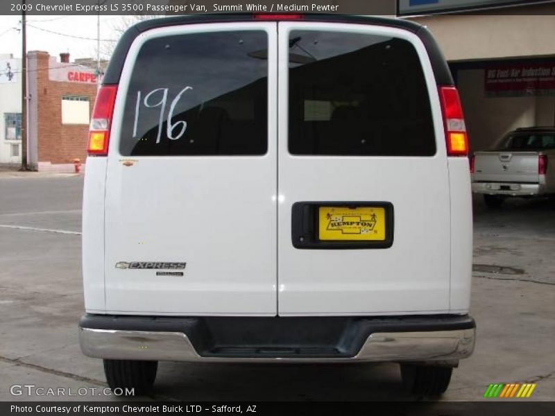 Summit White / Medium Pewter 2009 Chevrolet Express LS 3500 Passenger Van