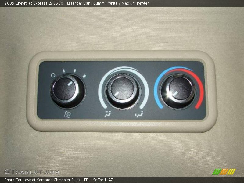 Summit White / Medium Pewter 2009 Chevrolet Express LS 3500 Passenger Van