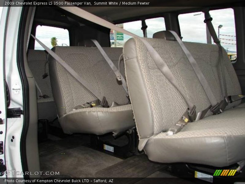 Summit White / Medium Pewter 2009 Chevrolet Express LS 3500 Passenger Van