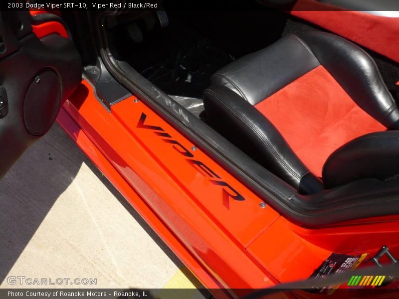 Viper Red / Black/Red 2003 Dodge Viper SRT-10