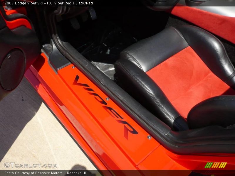 Viper Red / Black/Red 2003 Dodge Viper SRT-10
