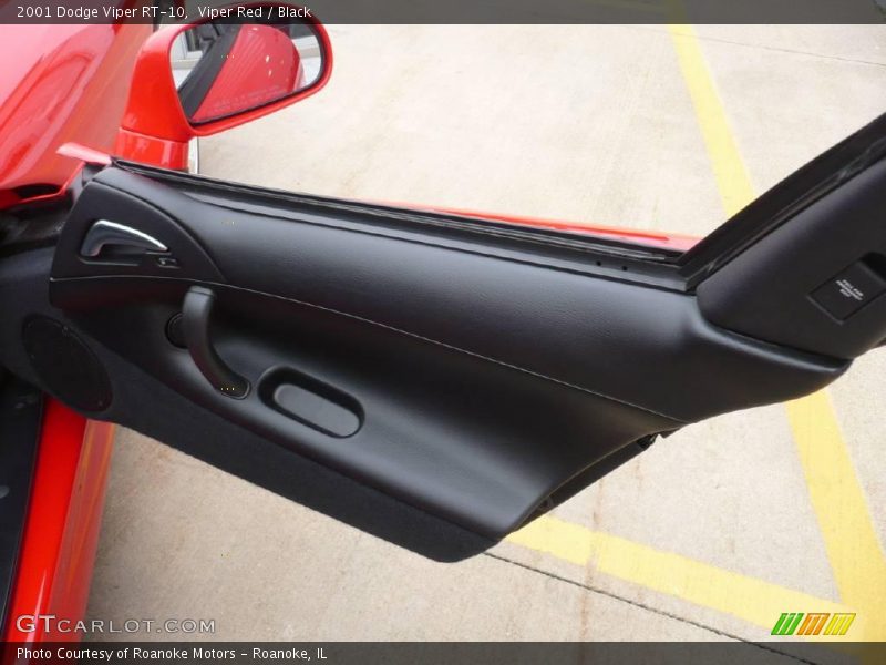 Viper Red / Black 2001 Dodge Viper RT-10