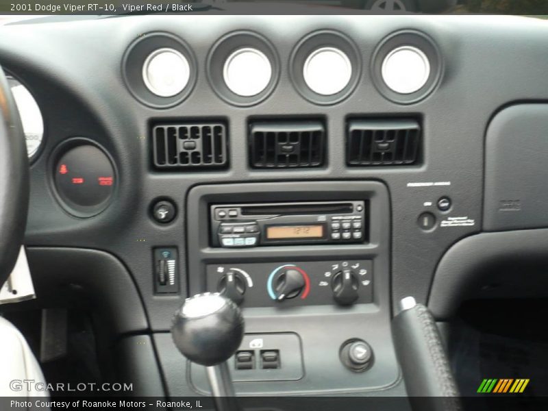 Viper Red / Black 2001 Dodge Viper RT-10