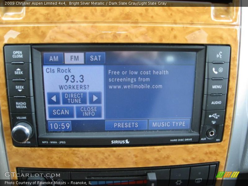 Bright Silver Metallic / Dark Slate Gray/Light Slate Gray 2009 Chrysler Aspen Limited 4x4