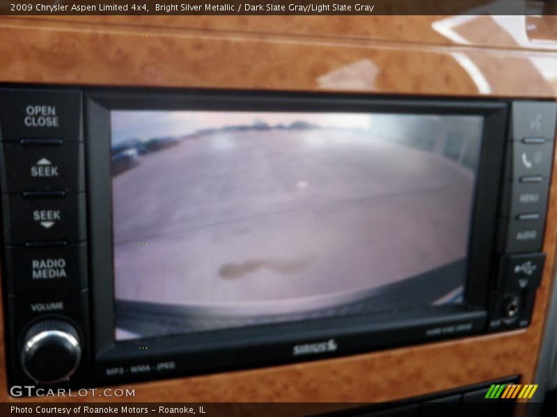 Bright Silver Metallic / Dark Slate Gray/Light Slate Gray 2009 Chrysler Aspen Limited 4x4