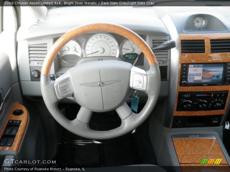 Bright Silver Metallic / Dark Slate Gray/Light Slate Gray 2009 Chrysler Aspen Limited 4x4