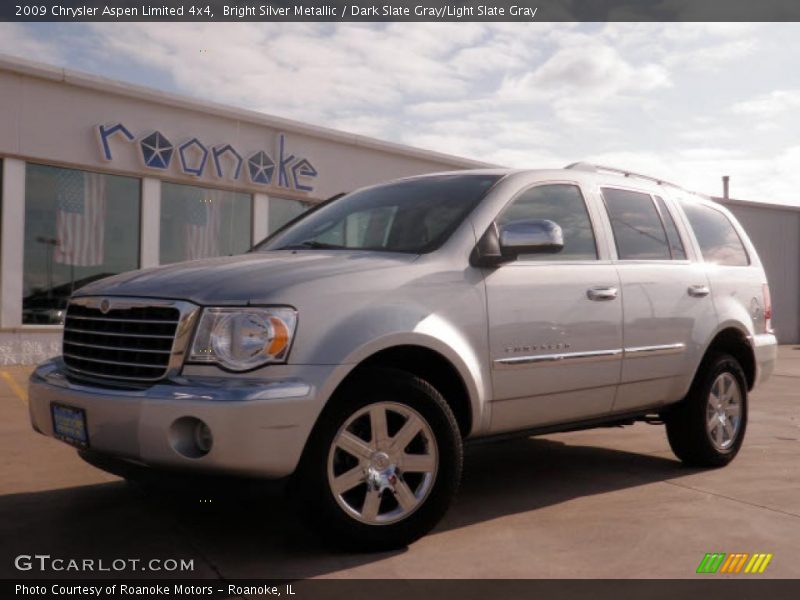 Bright Silver Metallic / Dark Slate Gray/Light Slate Gray 2009 Chrysler Aspen Limited 4x4
