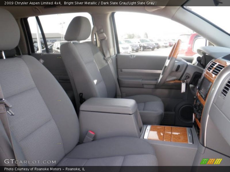 Bright Silver Metallic / Dark Slate Gray/Light Slate Gray 2009 Chrysler Aspen Limited 4x4