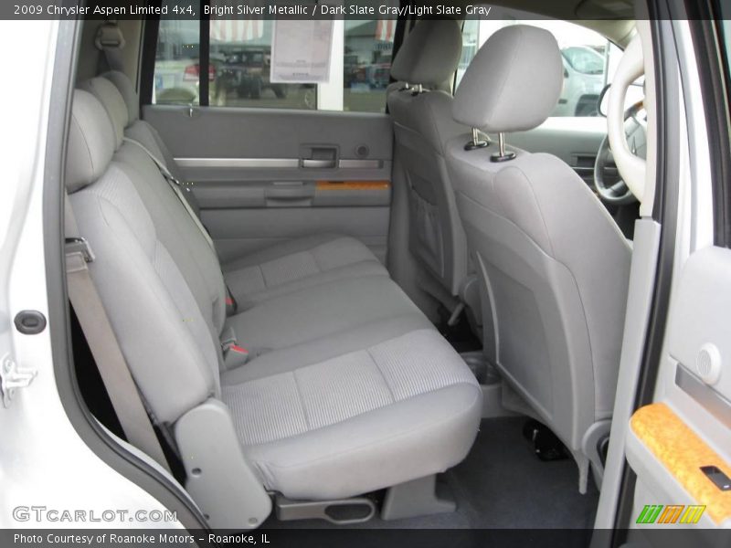 Bright Silver Metallic / Dark Slate Gray/Light Slate Gray 2009 Chrysler Aspen Limited 4x4