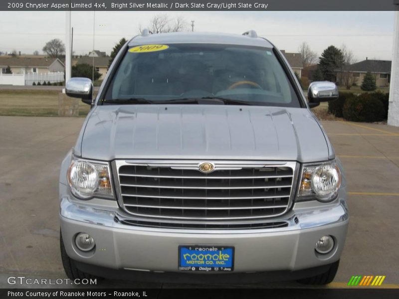 Bright Silver Metallic / Dark Slate Gray/Light Slate Gray 2009 Chrysler Aspen Limited 4x4