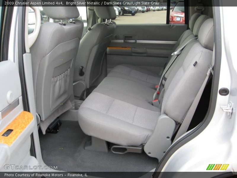 Bright Silver Metallic / Dark Slate Gray/Light Slate Gray 2009 Chrysler Aspen Limited 4x4