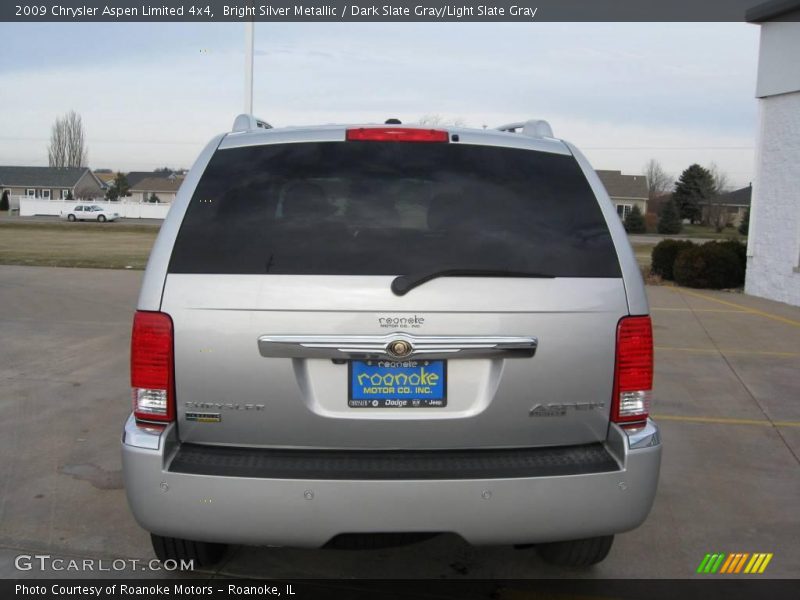 Bright Silver Metallic / Dark Slate Gray/Light Slate Gray 2009 Chrysler Aspen Limited 4x4