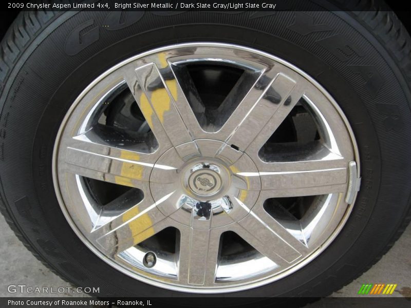 Bright Silver Metallic / Dark Slate Gray/Light Slate Gray 2009 Chrysler Aspen Limited 4x4