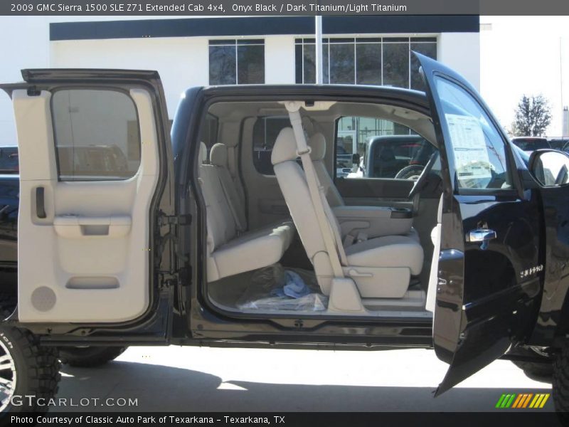 Onyx Black / Dark Titanium/Light Titanium 2009 GMC Sierra 1500 SLE Z71 Extended Cab 4x4