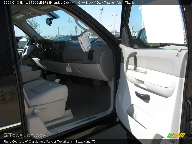 Onyx Black / Dark Titanium/Light Titanium 2009 GMC Sierra 1500 SLE Z71 Extended Cab 4x4