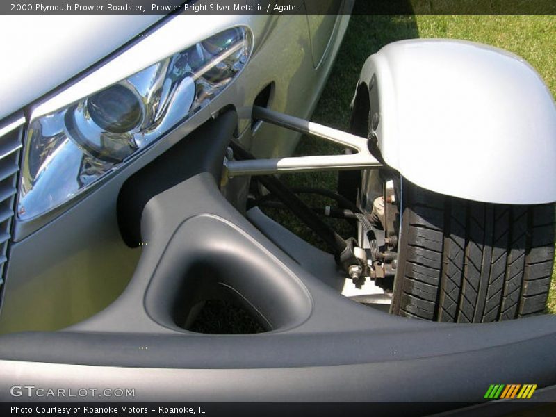 Prowler Bright Silver Metallic / Agate 2000 Plymouth Prowler Roadster
