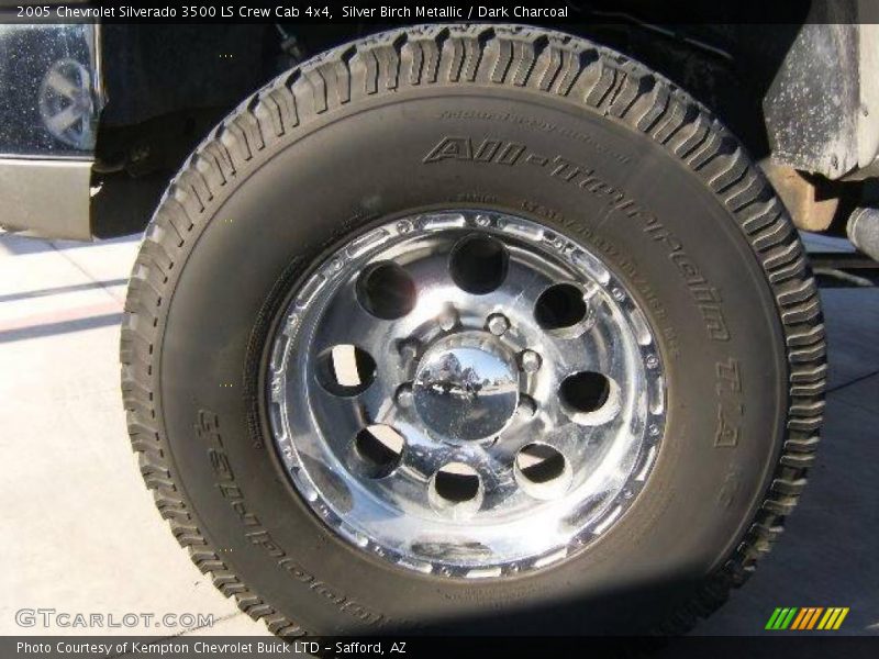 Silver Birch Metallic / Dark Charcoal 2005 Chevrolet Silverado 3500 LS Crew Cab 4x4