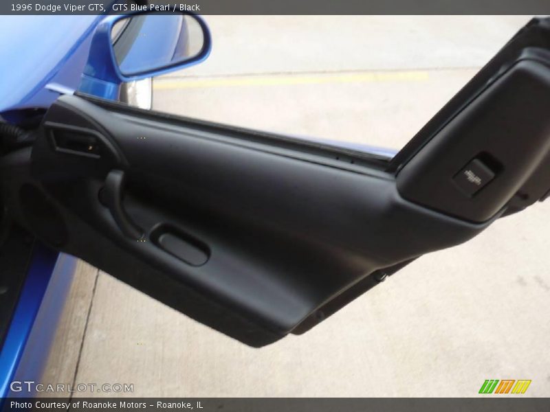 GTS Blue Pearl / Black 1996 Dodge Viper GTS