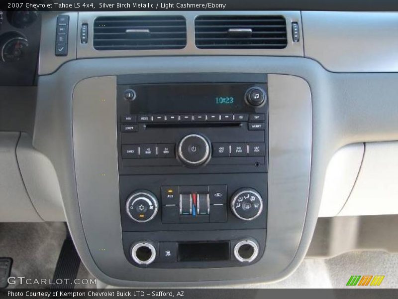 Silver Birch Metallic / Light Cashmere/Ebony 2007 Chevrolet Tahoe LS 4x4