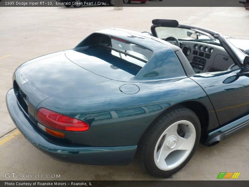 Emerald Green Pearl / Gray 1995 Dodge Viper RT-10