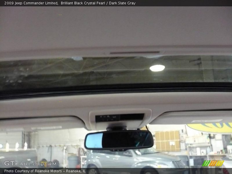 Brilliant Black Crystal Pearl / Dark Slate Gray 2009 Jeep Commander Limited