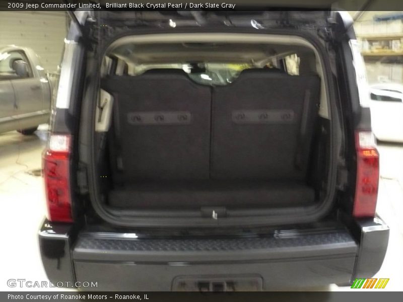 Brilliant Black Crystal Pearl / Dark Slate Gray 2009 Jeep Commander Limited